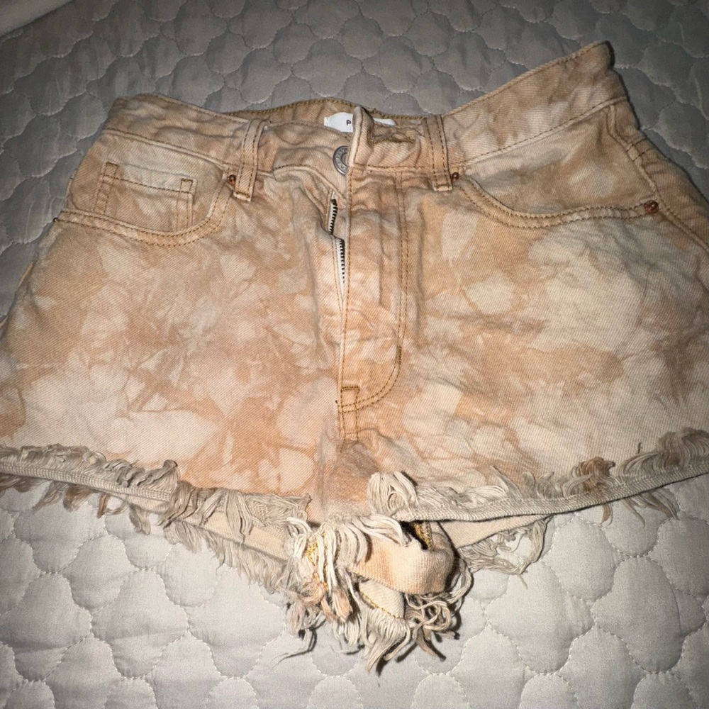 PacSun Cream and Light Brown Distressed Denim Shorts, size 23